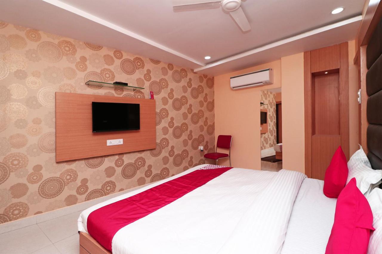 Capital O Hotel Sapphire Inn Gorakhpur Extérieur photo