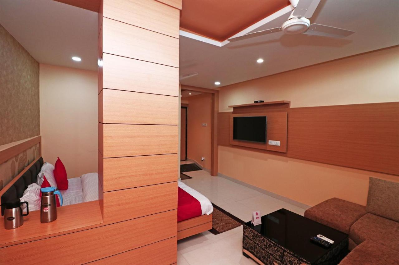 Capital O Hotel Sapphire Inn Gorakhpur Extérieur photo